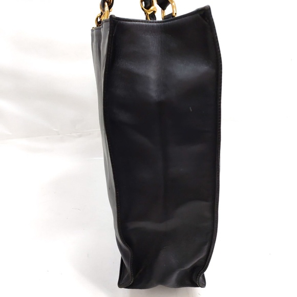 CHANEL Large CC Chain Tote R991 - Picture 2 of 4